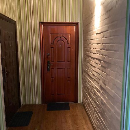 Apartament On Chernihivska Kiev Buitenkant foto