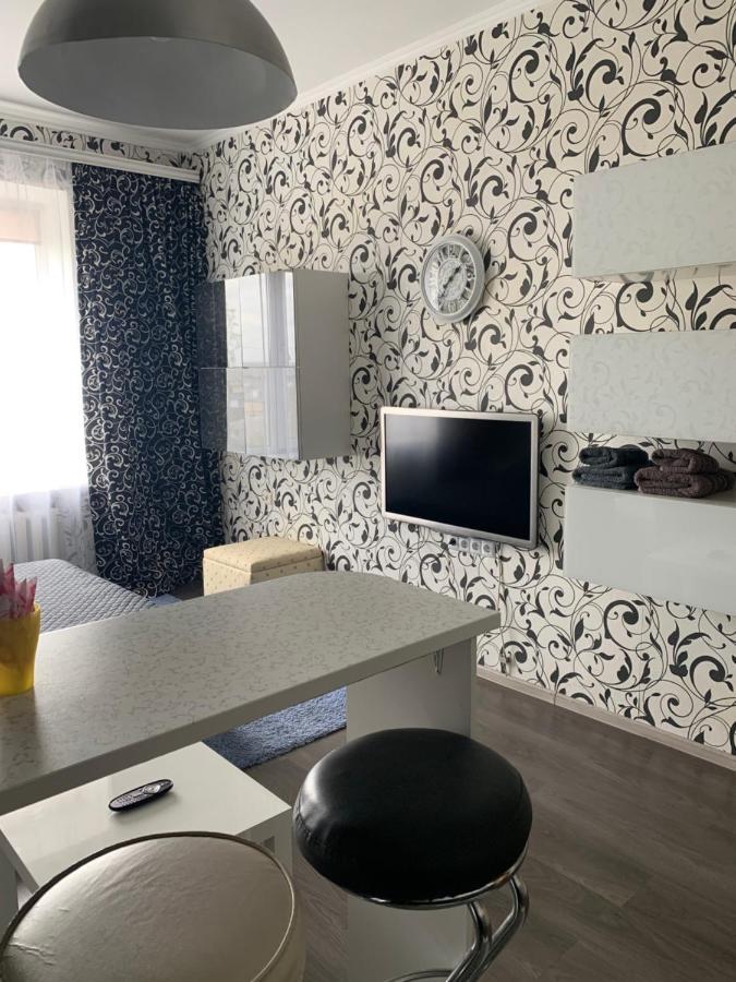 Apartament On Chernihivska Kiev Buitenkant foto