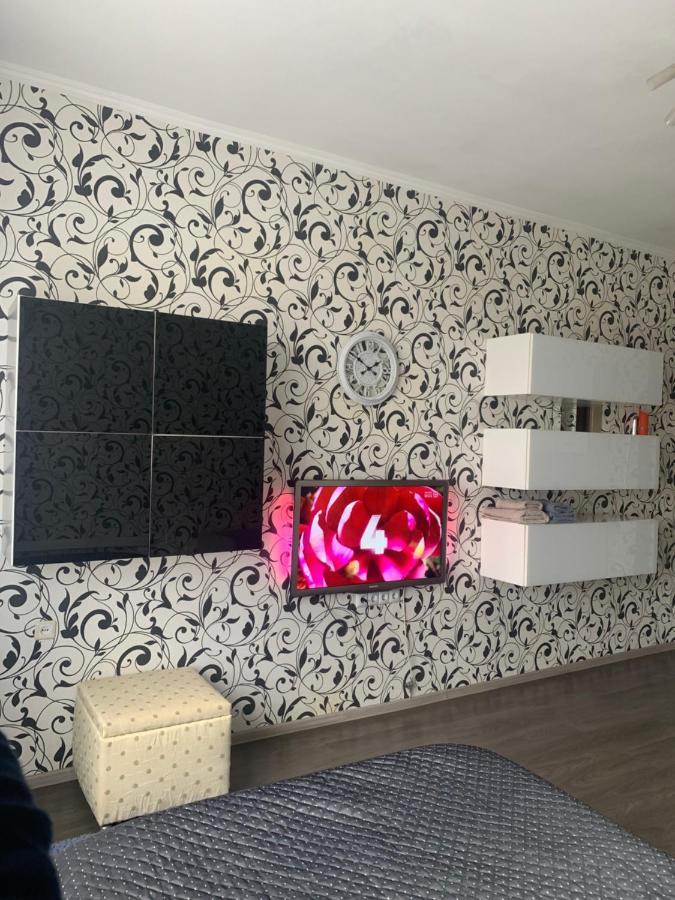 Apartament On Chernihivska Kiev Buitenkant foto